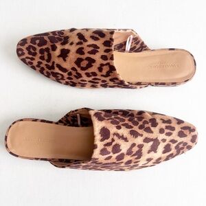 Banana Republic Mule Slip On Flats Cheetah Print Low Heel Mule size 9